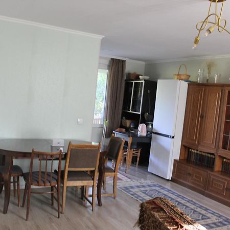Nunuka House Lägenhet Tserovani Exteriör bild